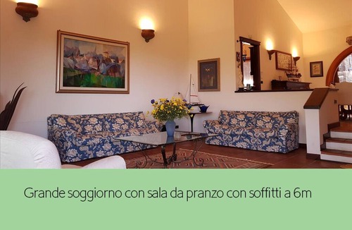 Punta Ala House | Villa di Lusso con Vista Mare e Piscina