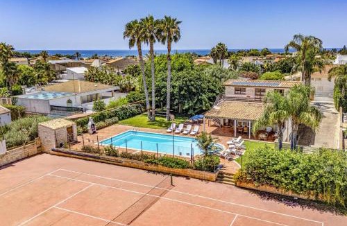 Caucana-finaiti-casuzze-finaiti Nord Villa | Villa Garofani by Villa Plus
