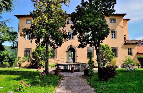 Mologno Hostel | Villa Gherardi - B&B e Hostel