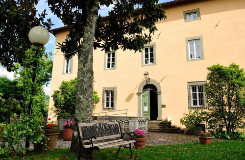 Mologno Hostel | Villa Gherardi - B&B e Hostel
