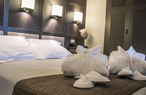 Saturnana Hotel | Villa Giorgia Albergo In Collin