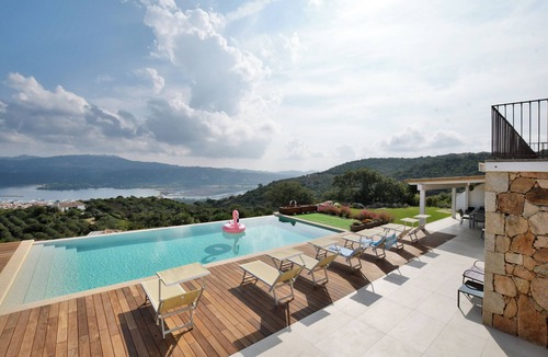 Cannigione Villa | Villa Hammock breathtaking view infinity pool on the Gulf Arzachena-Costa Smeralda