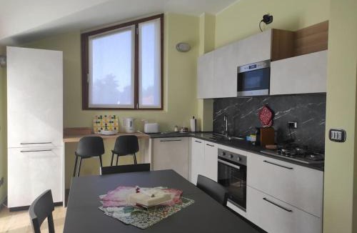 Locate Varesino Apartment | Villa " I Sette Pini "