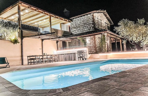 San Venanzo House | Villa in a very quiet area with garden, pool and panoramic terrace with hot tub!