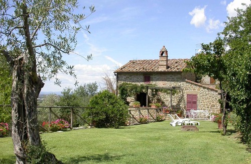 Cortona Villa | Villa in Cortona with 3 bedrooms sleeps 7