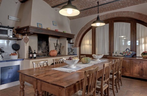 Montepulciano Villa | Villa in Montepulciano with 7 bedrooms sleeps 14