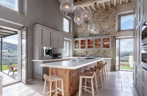 Radicondoli Villa | Villa in Radicondoli with 10 bedrooms sleeps 22