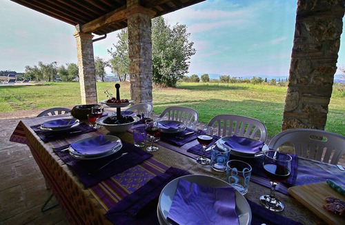 Gualdo Cattaneo Villa | Villa in Torri with Panoramic Views & Pool