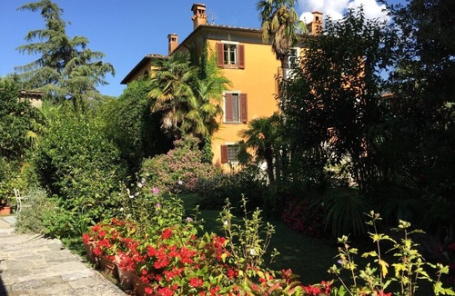 Querceta Apartment | VILLA IN TUSCANY BETWEEN SEA, MOUNTAINS, AND ART