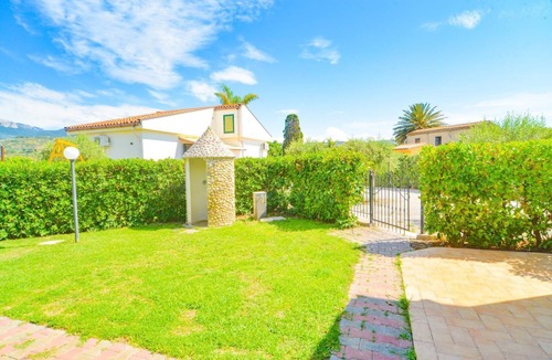 Piana Calzata Villa | Villa Giunone - Holiday Houses Mare Nostrum - In front of the beach and Pool