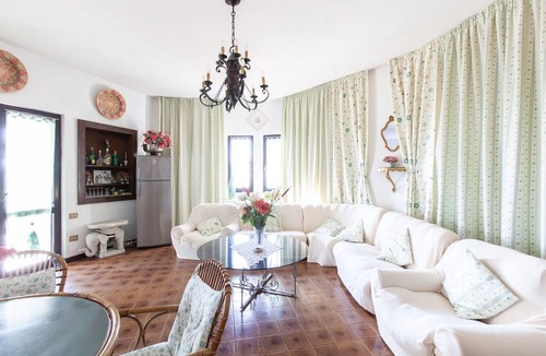 Santa Margherita di Pula House | Villa Valerie - Detached beachfront villa - La Perla Marina -all