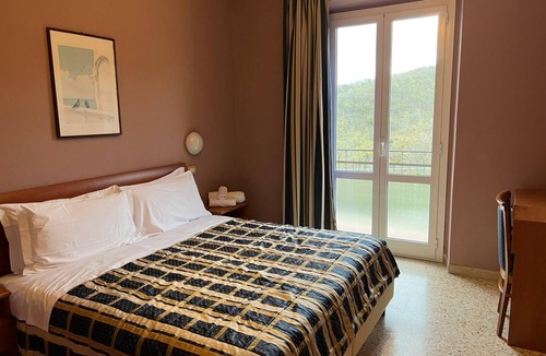 Lisciano Niccone Hotel | Villa la Cima