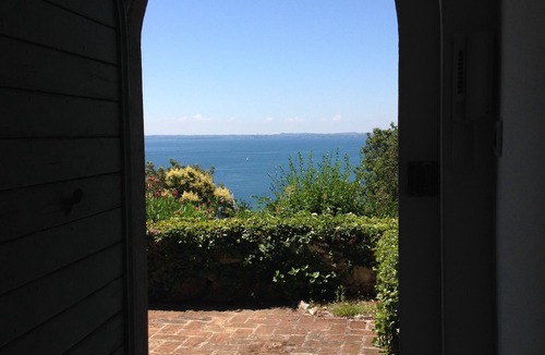 Garda Villa | Villa La Limonaia, Garda, silent position in the green, great lake views
