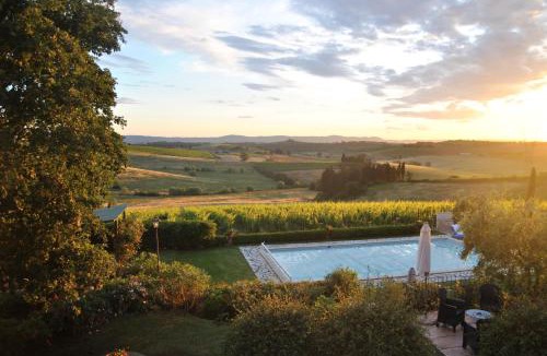 Ferretto Villa | Villa La Valiana - Full Estate in Montepulciano - HEATED POOL
