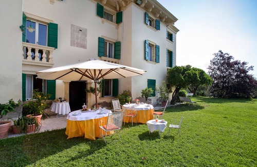 Borgo Trento Villa | Villa le Grotte, magnificent Villa very close to Verona with wonderful views