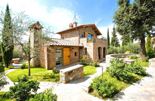 Pian di Sco Villa | Villa Leccino in most Exclusive Borgo in Tuscany
