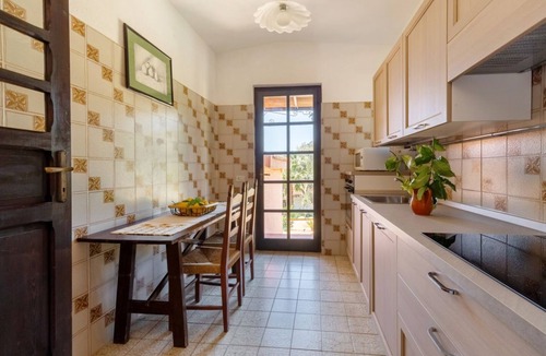 Solanas Villa | VILLA LENTISCHIO, just a few steps from the crystal-clear sea of Solanas
