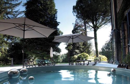 Canova Apartment | Villa Lucini 1886 "Garden Apt.", close to Lake Como & Milan. Sauna & tank pool