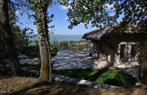San Feliciano Villa | VILLA MARIA PANORAMIC ON THE LAKE
