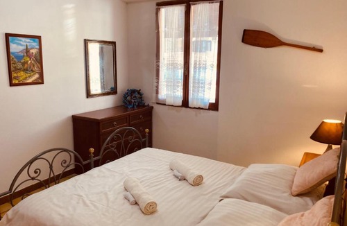 La Ciaccia Apartment | Villa Marina - 100m from sea Apartment with pergola