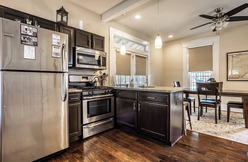 Babe Denny House | Villa Meridian, Carriage House