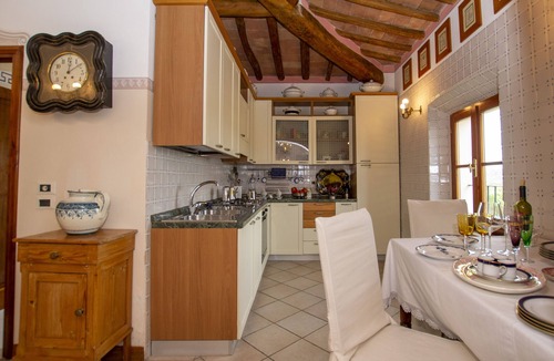 Poggibonsi Apartment | Villa Mocarello - the Holm Oak -