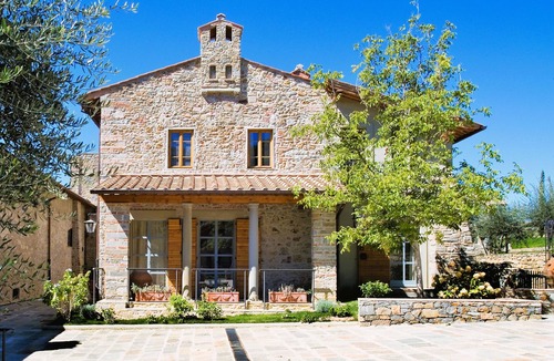 Pian di Sco Villa | Villa Noce in most Exclusive Borgo in Tuscany