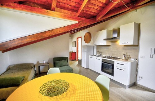 Frascinelle House | Villa Olga D: A cozy and welcoming apartment that is part of a villa situated in a quiet location, a few minutes from the town center, with Free WI-FI.