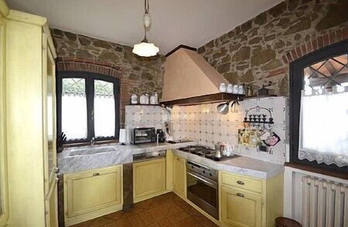 Vinci Villa | Villa Pagliara: A characteristic and welcoming three-story villa in the characteristic style of the Tuscan countryside, with Free WI-FI.