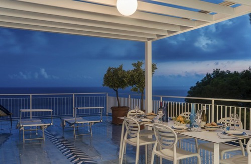 Sori Villa | Villa Ponti 6 Emma Villas