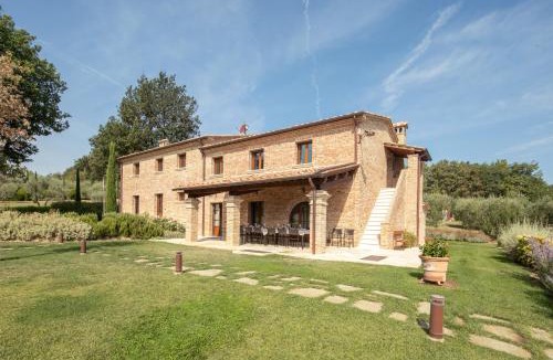 Foiano della Chiana Villa | Villa Ripa by Mmega