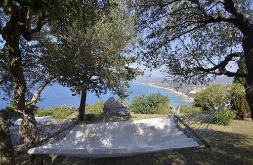 Palinuro House | Villa Simpatia A: A characteristic and welcoming apartment situated at a short distance from the beach, with Free WI-FI.