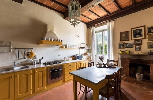Bucine Villa | Villa Soldani - Sixteen Bedroom Villa, Sleeps 33