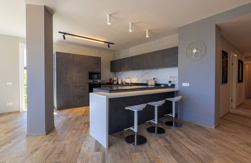 Cresseglio Apartment | Villa Spa Nipotine Casa Sorelle by Lago Reisen