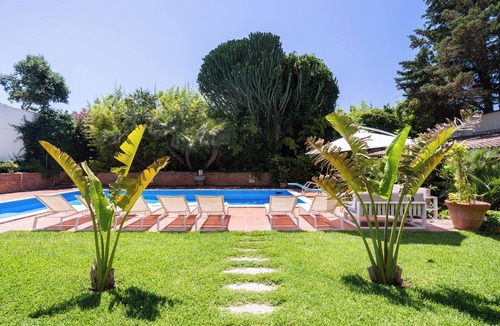 Palermo Villa | Villa surrounded by greenery with private pool, ideal for families and friends