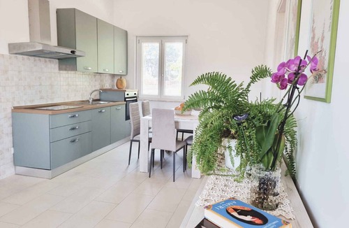 Isola di Capo Rizzuto Villa | Villa surrounded in nature