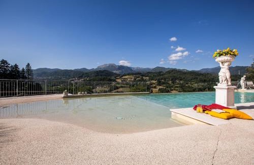 Camporgiano Villa | VILLA TURRI - Luxury Country & Padel Resort