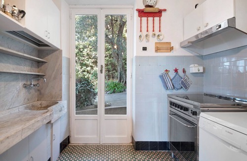 Camogli Villa | Villa 'Uliveto' with Sea View, Wi-Fi and Air Conditioning