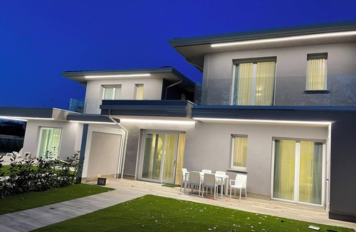 Lido delle Nazioni Villa | Villa with independent garden in Residence Polynesia No. 4