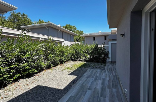Lido delle Nazioni Villa | Villa with independent garden in Residence Polynesia