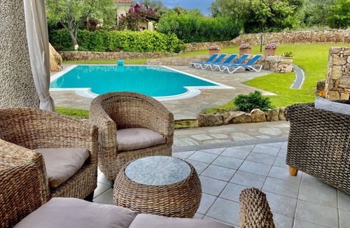 Tanaunella Villa | Villa with private pool, 10 minutes from the sea, large garden*parking*BBQ