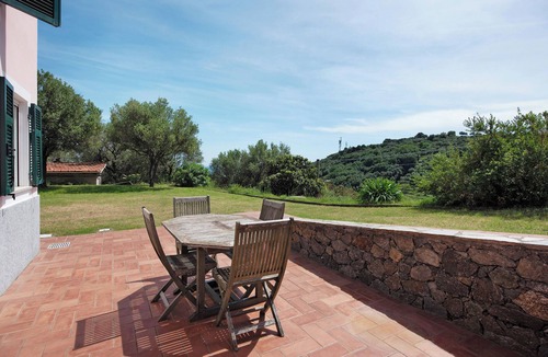 Celle Ligure Villa | Villa 'Zafferano' with Sea View, Wi-Fi and Air Conditioning