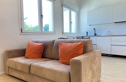 Villasimius Apartment | Villasimius: Modern Apartment by Beniamino Murgioni