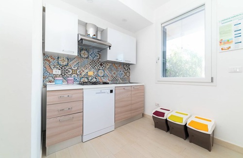 Torre Santa Sabina House | Villetta Annamaria 50 meters from beach + parking space