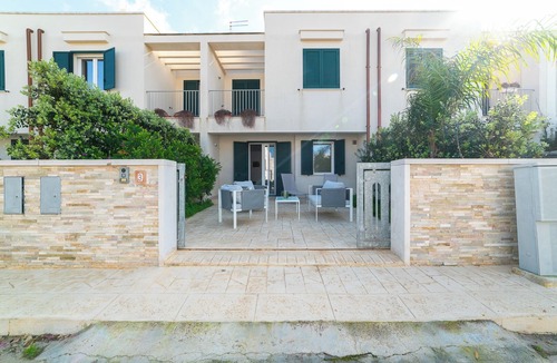 Torre Santa Sabina House | Villetta Federica 50 meters beach + parking space