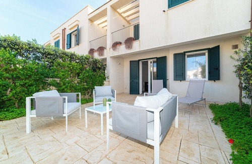 Torre Santa Sabina House | Villetta Federica 50 meters beach + parking space
