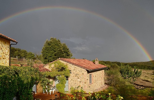 Simignano Cottage | Villetta in Borgo Toscano Antico, garden, park and swimming pool, apartment 10