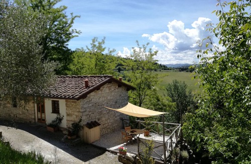 Twist House | Vineyard cottage, 30 minutes to Florence