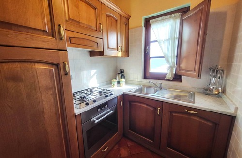 Molazzana Villa | Vista Bellissima! Stunning views, private pool, walk to restaurant, WIFI,