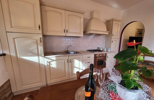 Molazzana Villa | Vista Bellissima! Stunning views, private pool, walk to restaurant, WIFI,